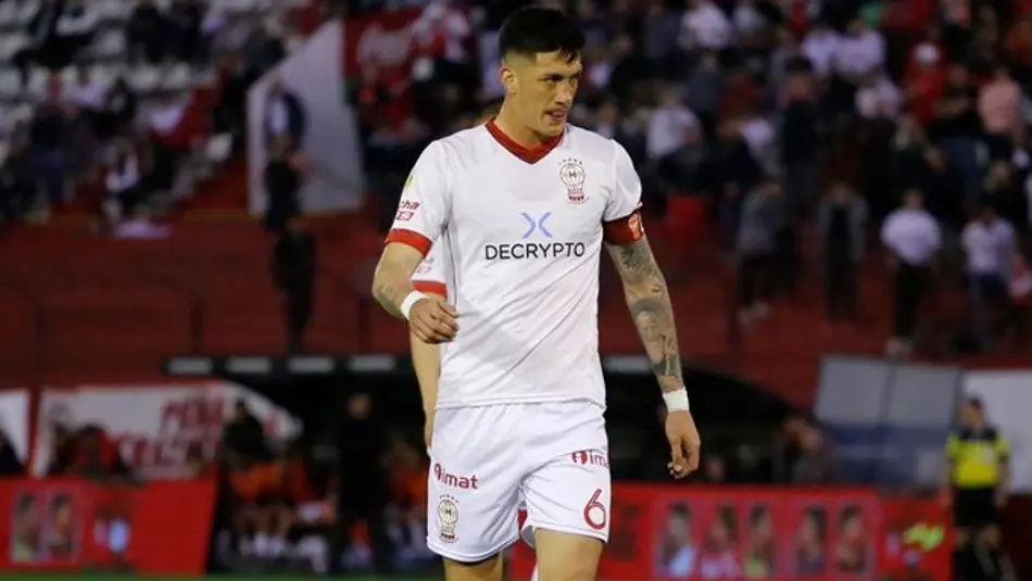 Vasco sonda zagueiro Lucas Merolla do Mazatlán que fica livre no mercado